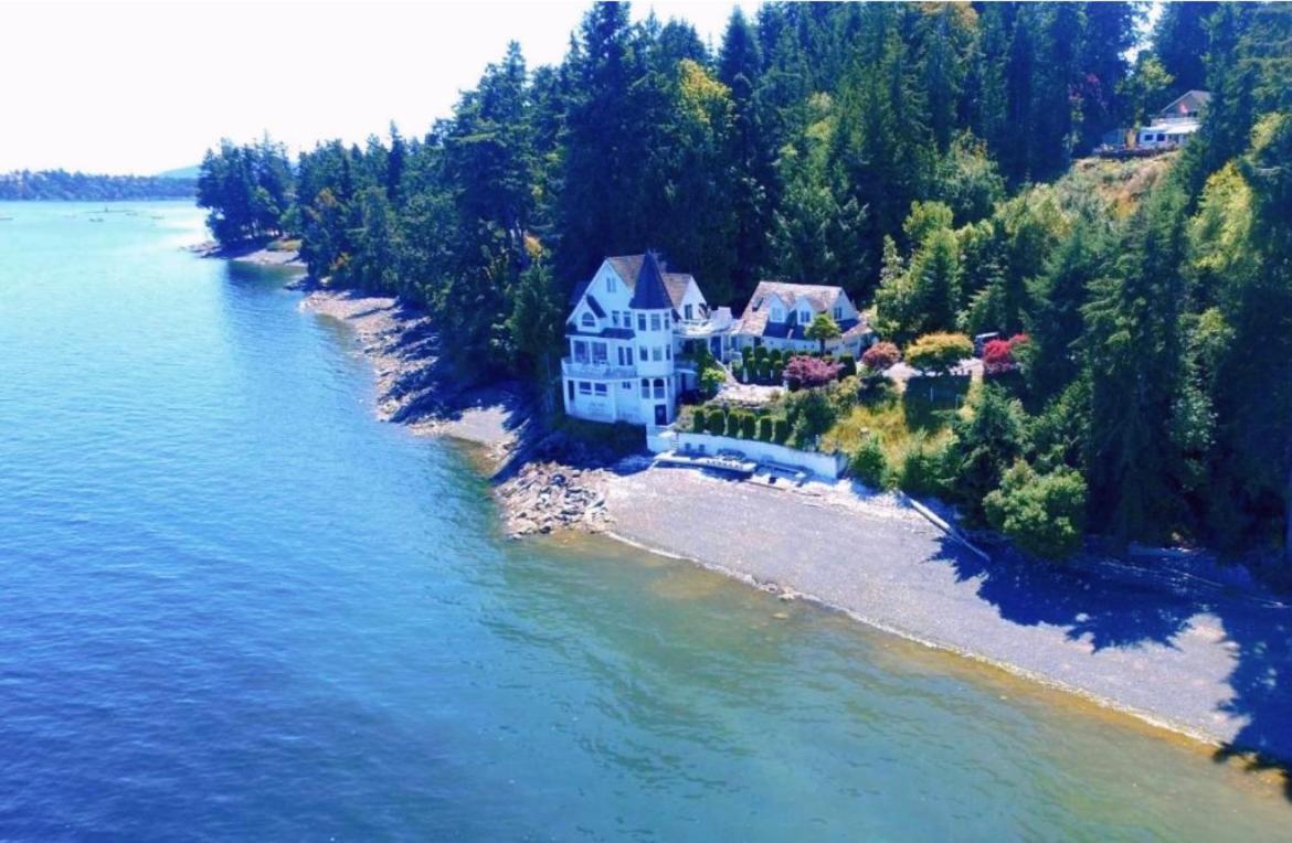 Walkon Waterfront Castle Cove Inn 彻梅纳斯 外观 照片
